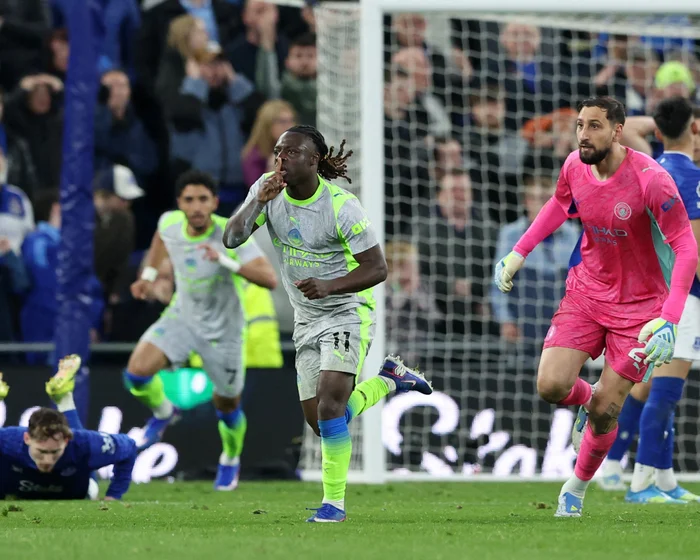 Arsenal Gains Title Advantage After City's Late Draw with Everton