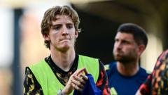 Barcelona Enters Race for Newcastle's Anthony Gordon