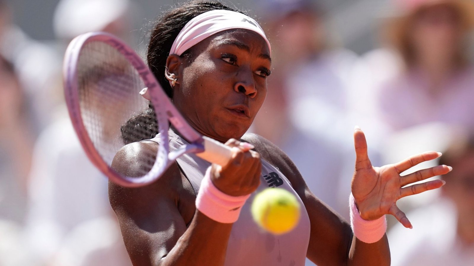 Coco Gauff Upset in Third Round of French Open 2023