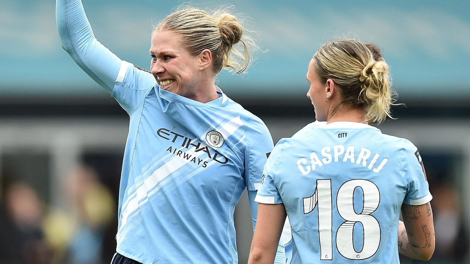 Knaak's Late Goal Propels Manchester City Toward WSL Glory