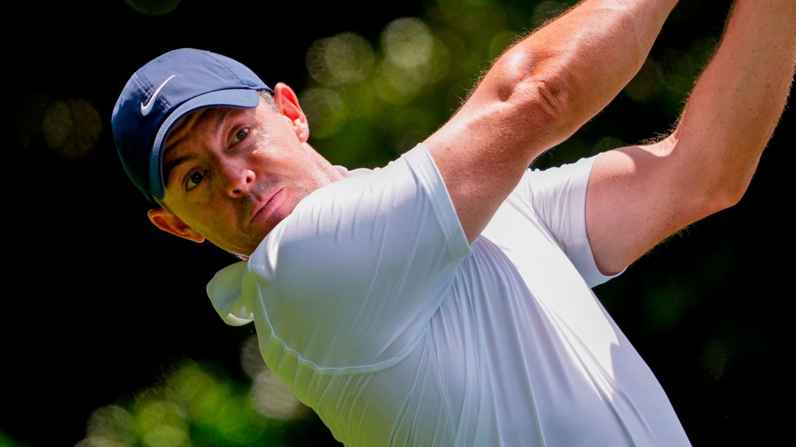Rory McIlroy Starts Strong with 17 Pars at Truist Championship