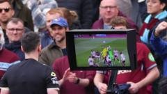 Wayne Rooney Commends VAR Decision in Arsenal's Victory