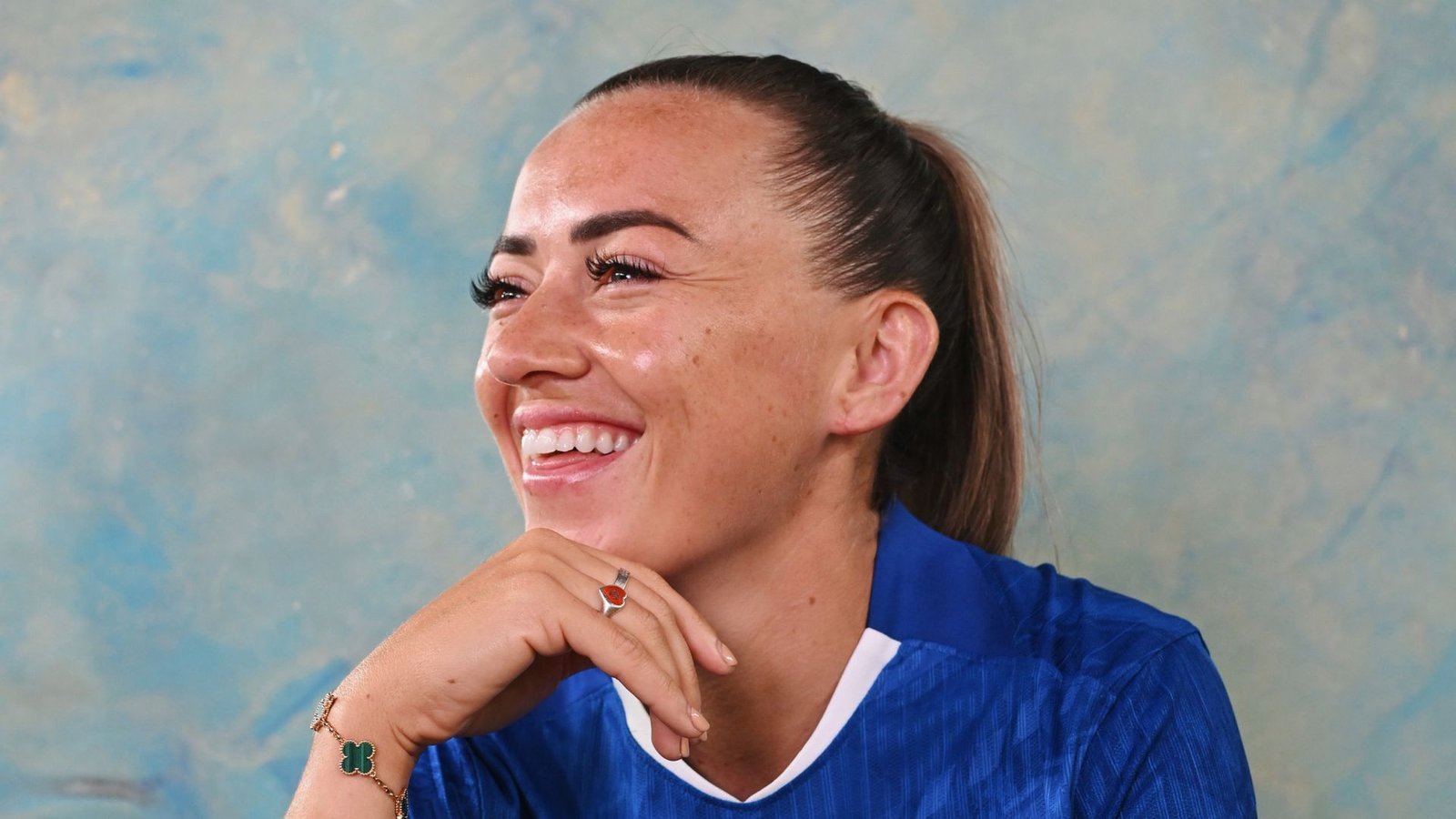 Chelsea Secures Katie McCabe from Arsenal in Free Transfer
